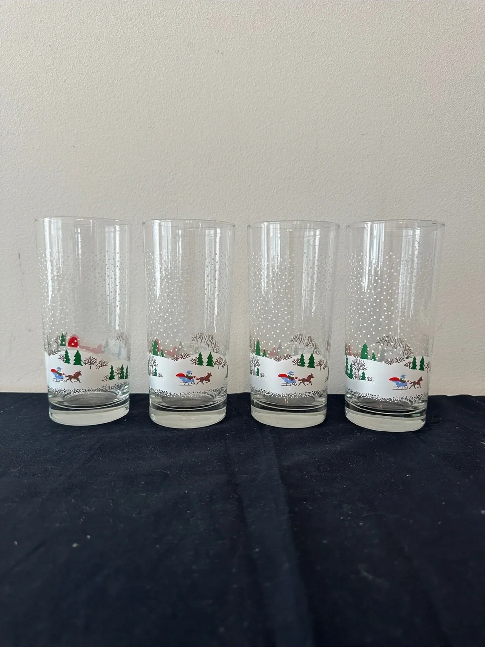 Set of 4 Lenox Sleighride 12 oz Glass Tumblers